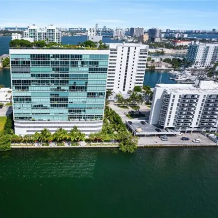 Image 3 - 7934 West Drive, North Bay Village, Miami-Dade County, FL 33141, USA - Condo for rent