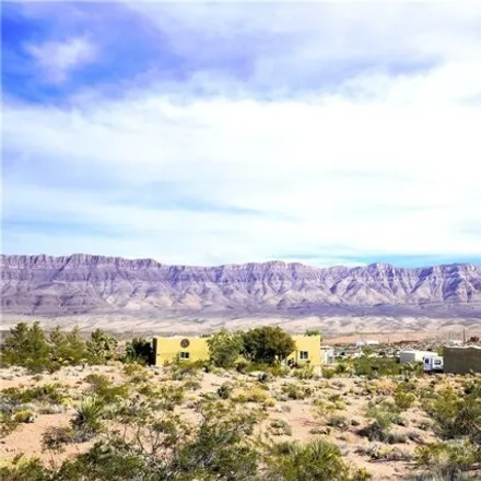 Buy this 3 bed house on 826 Supai Drive in Mohave County, AZ 86444