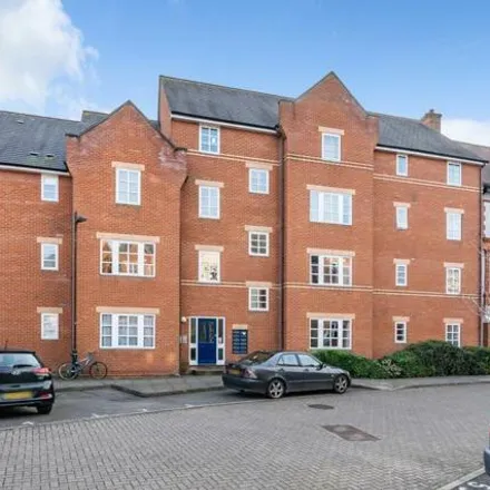 Buy this 2 bed apartment on Bennett Crescent in Oxford, OX4 2UN