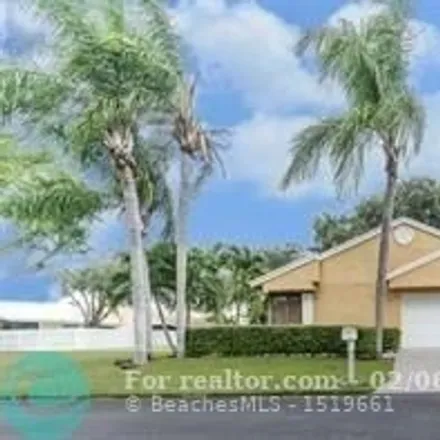 Buy this 3 bed house on 2 West Chesterfield Drive in Boynton Beach, FL 33426
