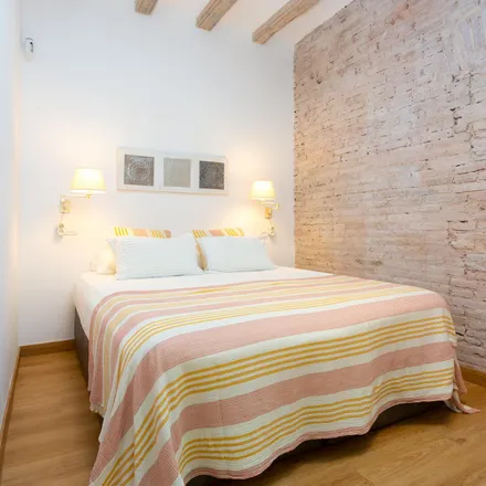 Rent this 1 bed apartment on Carrer del Doctor Giné i Partagàs in 08001 Barcelona, Spain