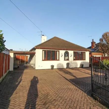 Buy this 3 bed house on Doncaster Road in Hatfield, DN7 6AT