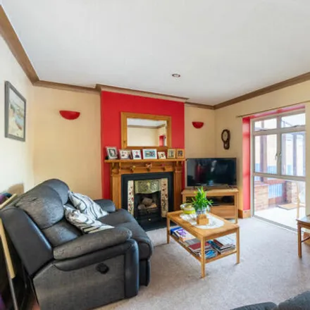 Image 2 - Meadow Rise, Bewdley, DY12 1JP, United Kingdom - Duplex for sale