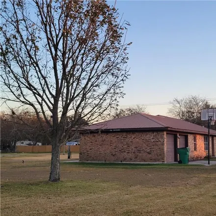 Image 2 - 809 Henderson Avenue, Palacios, TX 77465, USA - House for sale