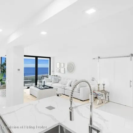 Image 8 - South Ocean Boulevard, South Palm Beach, Palm Beach County, FL 33460, USA - Condo for rent