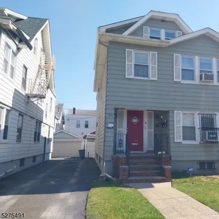 Image 1 - 233 Ampere Parkway, Bloomfield, NJ 07003, USA - House for rent