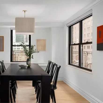 Image 4 - Tudor Gardens, Tudor City Place, New York, NY 10017, USA - Apartment for sale