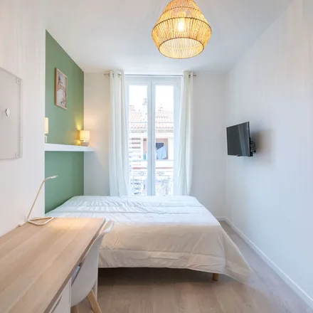 Image 5 - 31 Rue Picot, 83000 Toulon, France - Apartment for rent