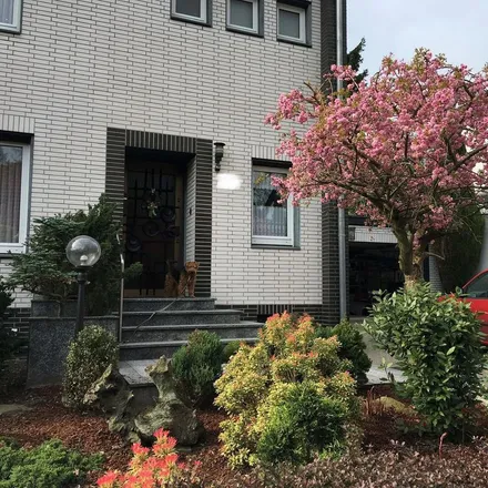 Rent this 6 bed apartment on Oberstraße 64 in 45468 Mülheim an der Ruhr, Germany