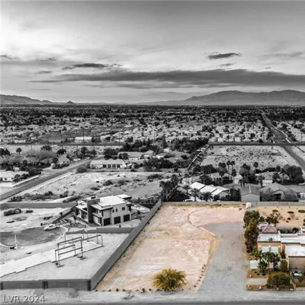 Buy this 5 bed house on 5883 Lindell Road in Spring Valley, NV 89118