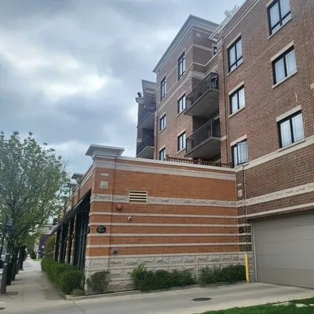 Buy this 2 bed condo on 5588 North Lincoln Avenue in Chicago, IL 60659