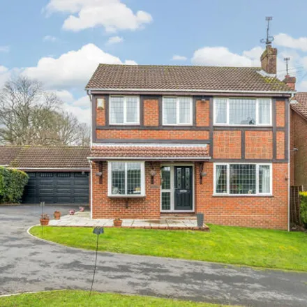 Buy this 4 bed house on 19a Upper Hale Road in Upper Hale, GU9 0JN