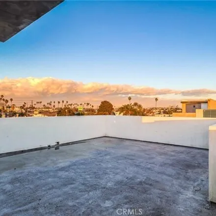 Image 5 - South Redondo Boulevard, Los Angeles, CA 90292, USA - House for sale