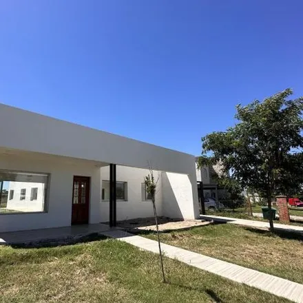 Buy this 3 bed house on Delegación municipal de Escobar in Juan Manuel Estrada, Partido de Escobar