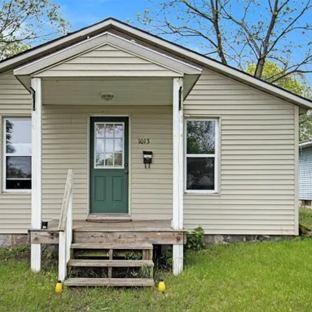 Buy this 2 bed house on 1045 Rose Avenue in Big Rapids, MI 49307