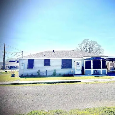 Buy this 2 bed house on 398 Walnut Street in Lockport, Lafourche Parish