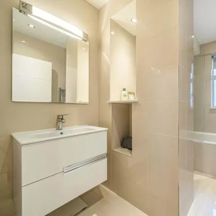 Image 5 - Viceroy Court, 58 - 74 Prince Albert Road, Primrose Hill, London, NW8 7SA, United Kingdom - Apartment for sale