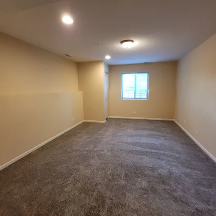 Rent this 3 bed apartment on 2255 Beresford Drive in Yorkville, IL 60560