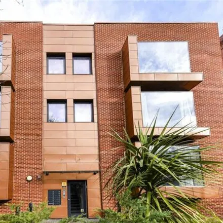 Rent this 2 bed room on Osprey Court in 256 Finchley Road, London