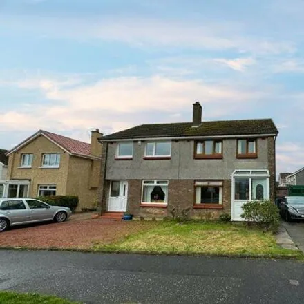 Buy this 3 bed duplex on Capshard Primary School in Barry Road, Kirkcaldy