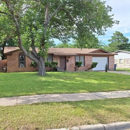 Image 1 - 974 Willow Circle South, Burleson, TX 76028, USA - House for sale