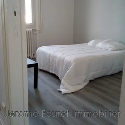 Image 6 - 2 Avenue Gambetta, 19200 Ussel, France - Apartment for rent