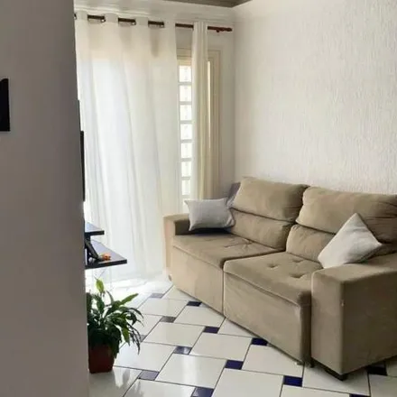 Buy this 2 bed apartment on Rua Visconde de Pindamonhangaba in Vila Nair, Pindamonhangaba - SP