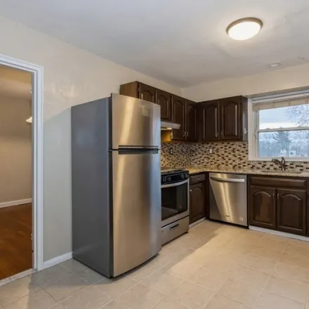 Rent this 3 bed apartment on 417 Morris Avenue in Summit, NJ 07901