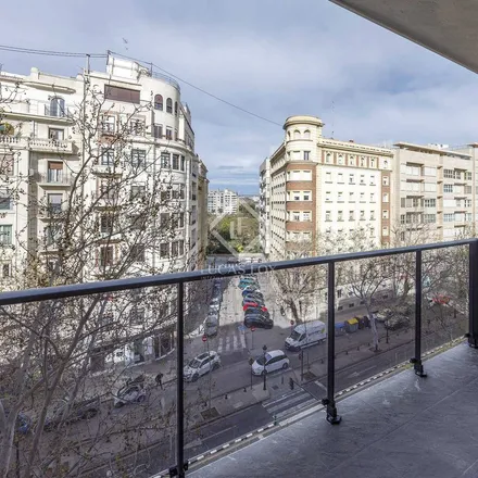 Rent this 4 bed apartment on Hernán Cortés - Ciril Amorós in Carrer d'Hernán Cortés, 46004 Valencia