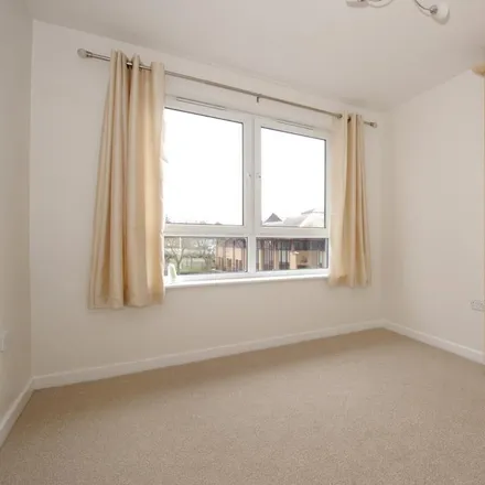 Image 7 - The Birches, Horsell, GU22 7ES, United Kingdom - Apartment for rent