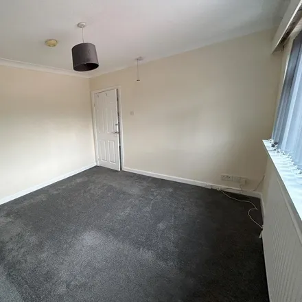 Image 2 - Gillity Avenue, Walsall, WS5 3PP, United Kingdom - House for rent