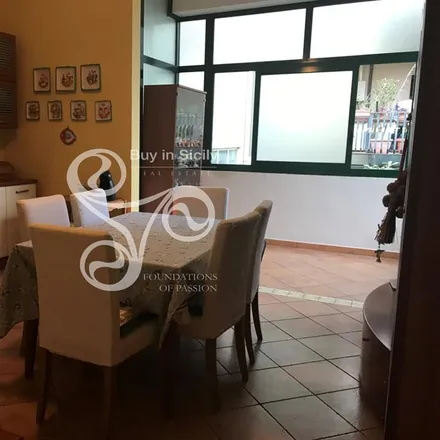 Image 2 - Via Tomadio, 95024 Acireale CT, Italy - House for sale