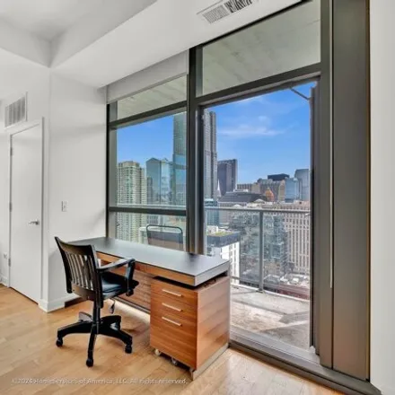 Image 6 - Silver Tower, 325 West Ohio Street, Chicago, IL 60654, USA - Condo for sale