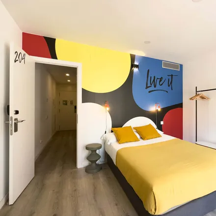 Rent this 4 bed room on Hotel Oriente in La Rambla, 08001 Barcelona