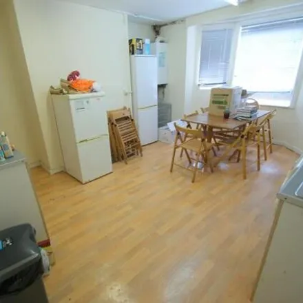 Image 7 - 57 Ebberston Place, Leeds, LS6 1LE, United Kingdom - Townhouse for rent
