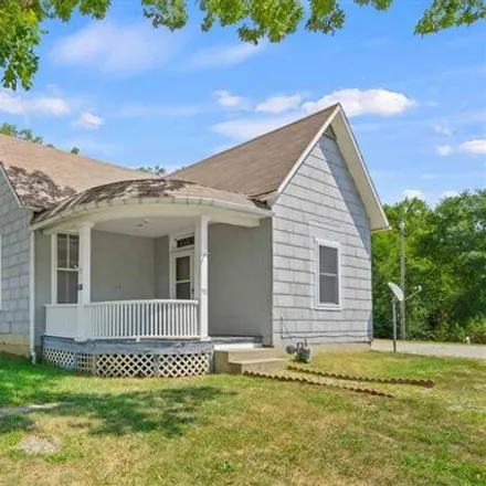 Buy this 3 bed house on 901 South Main Street in Lansing, KS 66043