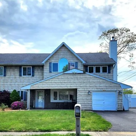 Buy this 6 bed house on 94 West Broadway in Brookhaven, Terryville