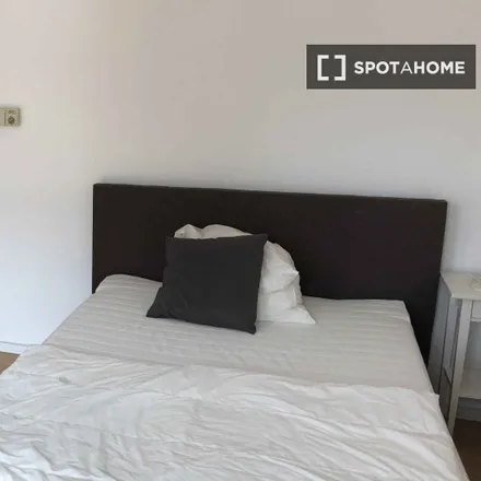 Rent this 2 bed room on Gräfendeichstraße 58 in 60599 Frankfurt, Germany