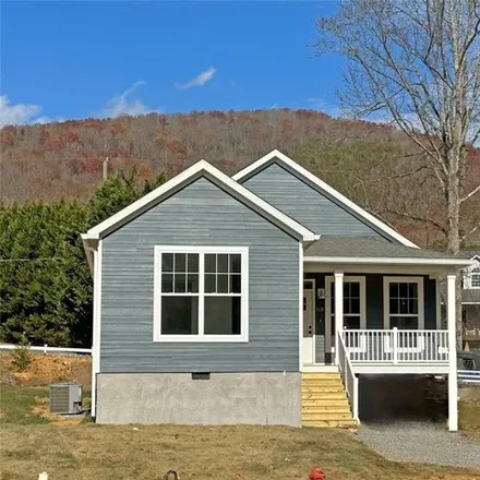 Buy this 3 bed house on unnamed road in Black Mountain, NC 28757