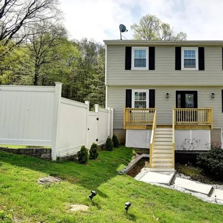 Buy this 4 bed house on 44 Dean Road in New Milford, CT 06776