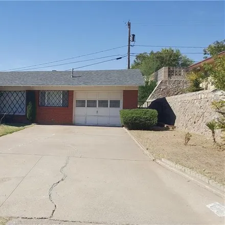 Rent this 3 bed house on 3929 Las Vegas Drive in Mission Hills, El Paso