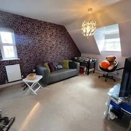 Rent this 5 bed apartment on Bracken Drive in Sutton Coldfield, B75 7RF