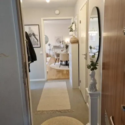 Rent this 1 bed apartment on Residensgatan 15A in 462 30 Vänersborg, Sweden