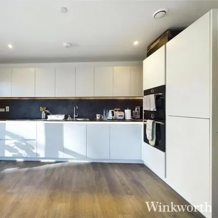 Image 1 - Holcombe Court, Bollo Lane, London, W3 8HL, United Kingdom - Room for rent