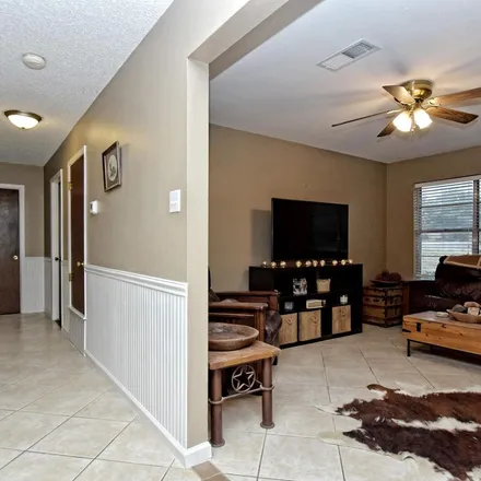Image 3 - 1347 Post Oak Circle, Marble Falls, TX 78654, USA - Apartment for rent