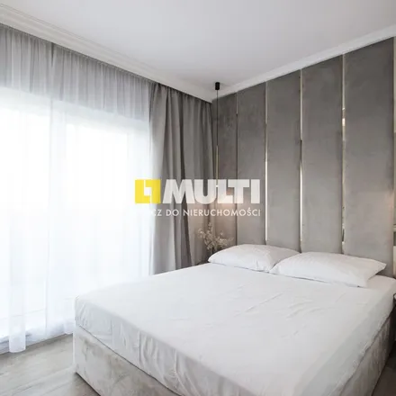 Rent this 2 bed apartment on Krajowy Ośrodek Wsparcia Rolnictwa Oddział Terenowy w Szczecinie in Bronowicka 41, 71-012 Szczecin