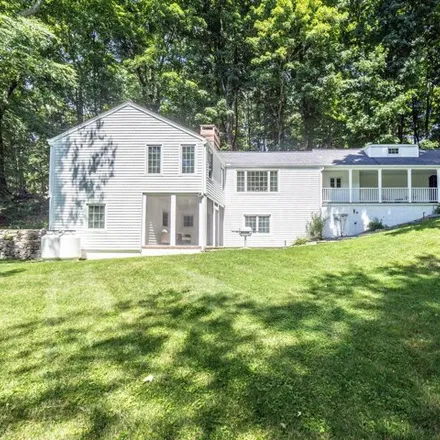 Buy this 3 bed house on 367 Chestnut Hill Rd in Wilton, Connecticut