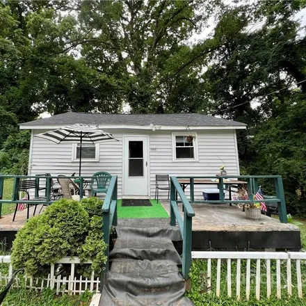 Buy this 2 bed house on 2721 Ruby Street in Charlotte, NC 28208