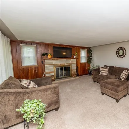 Image 3 - 9922 Leavitt Road, Amherst, OH 44035, USA - House for sale