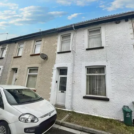 Buy this 3 bed townhouse on Margaret Street in Hopkinstown, CF37 2RW